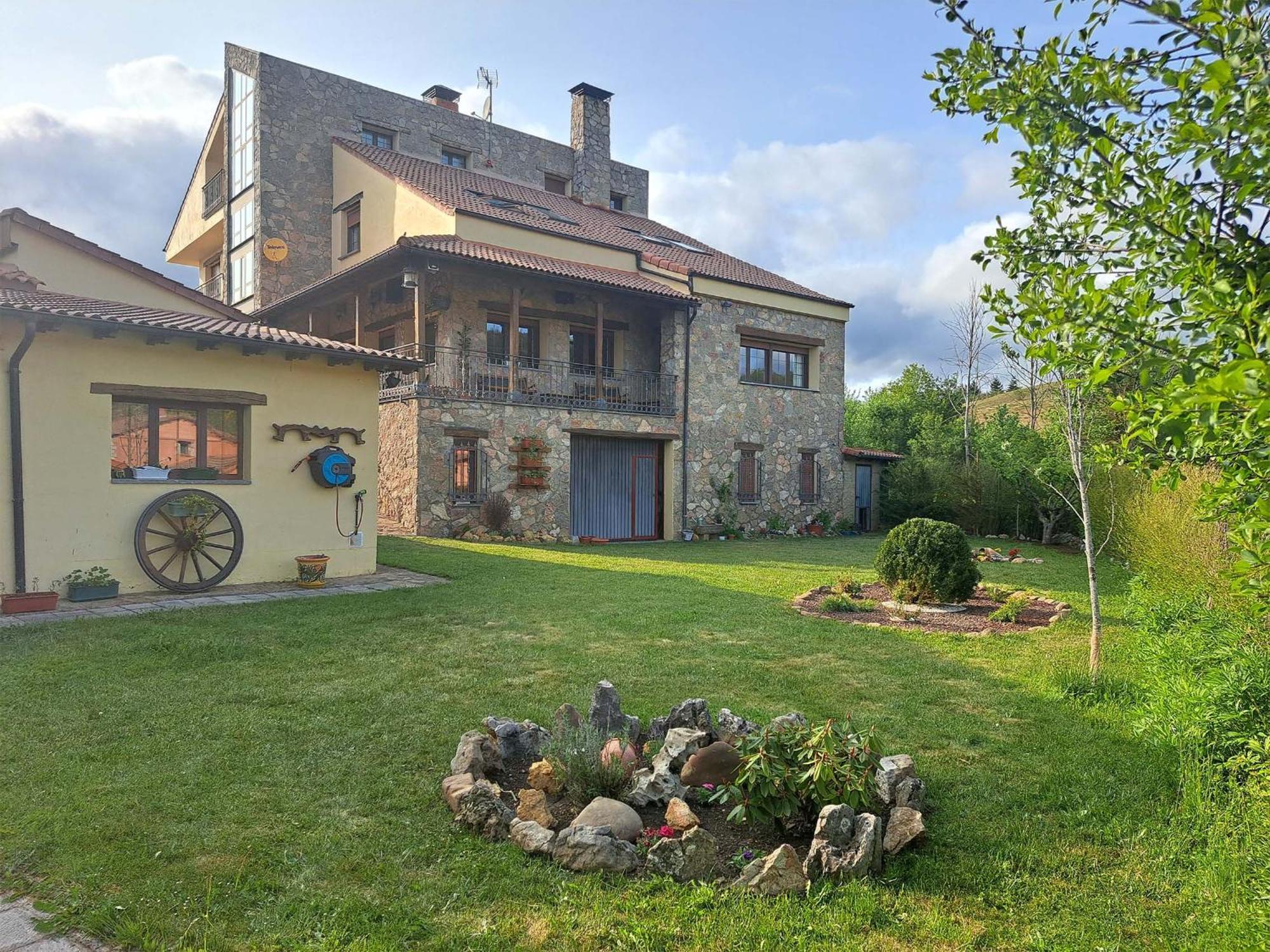 Hotel Rural Valle Del Tuejar Таранилья Экстерьер фото