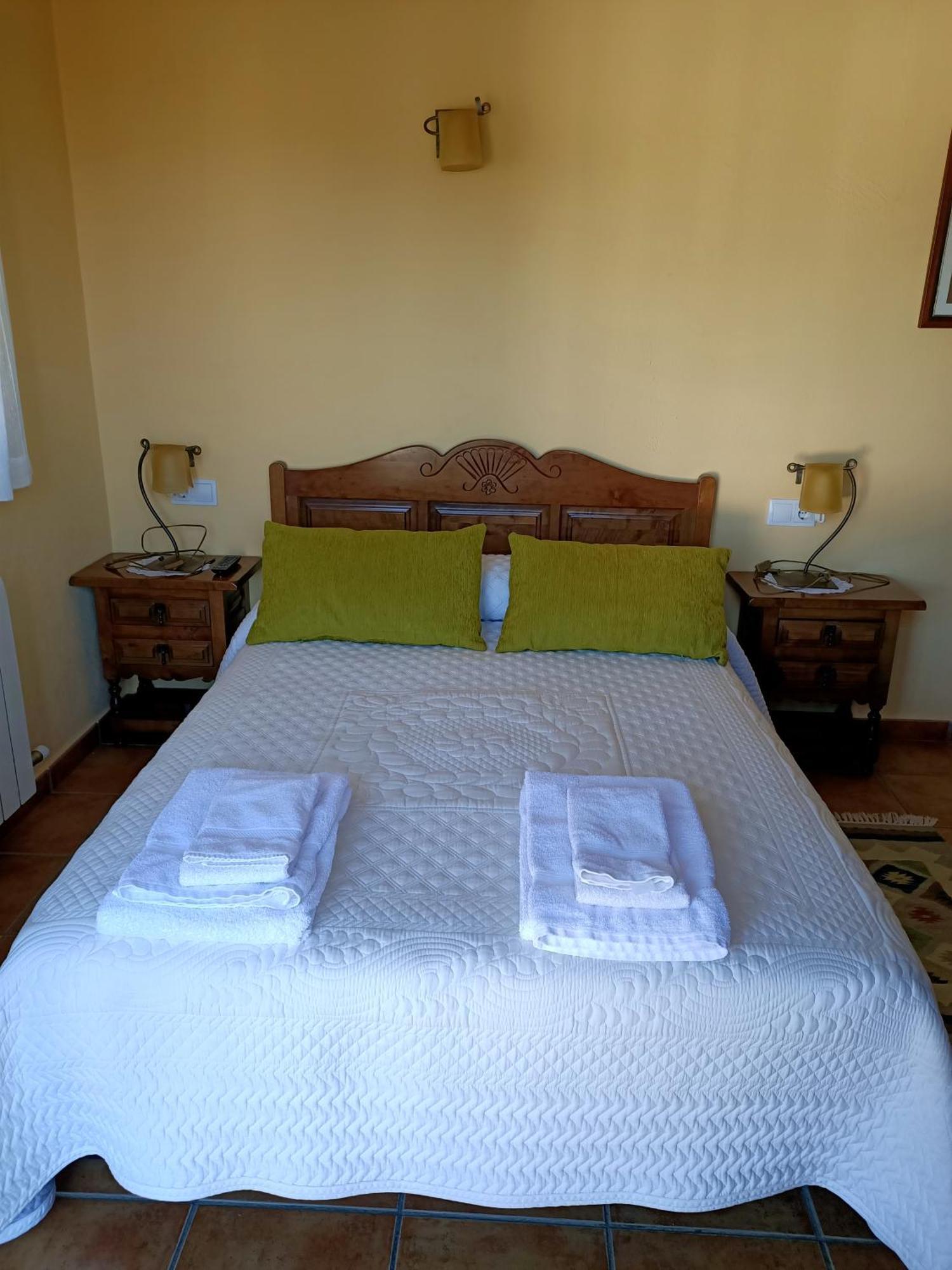 Hotel Rural Valle Del Tuejar Таранилья Экстерьер фото